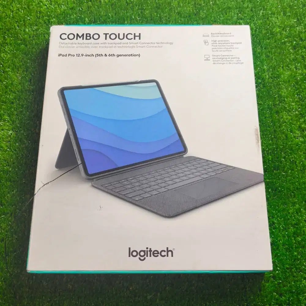 Logitech Combo Touch iPad Pro 12.9 inch (5th & 6th Gen) iPad Pro M1 &