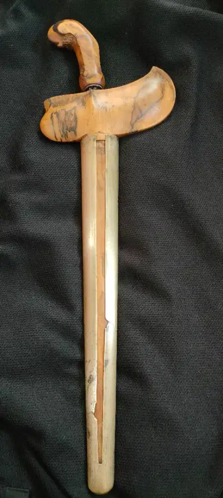 keris pusaka kyai brojol