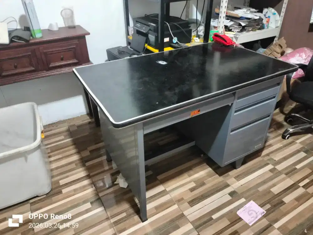 Brother meja kerja dan lemari arsip