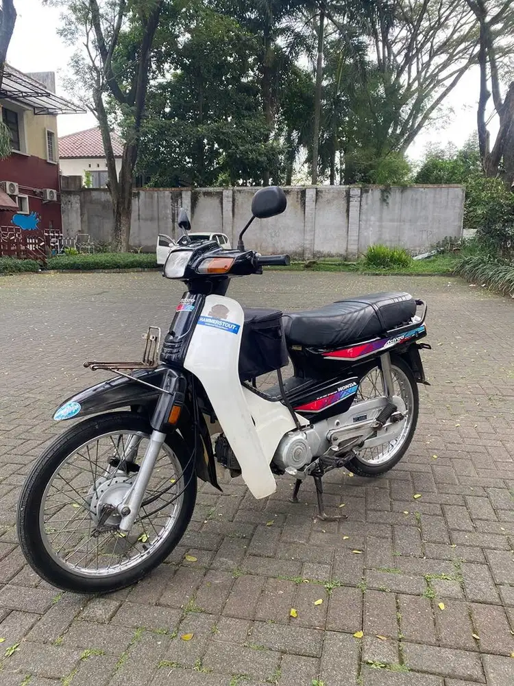 Astrea Grand 2001