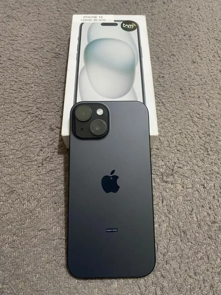 DI JUAL Iphone 15 128 GB iBox Black Garansi ON April 2027