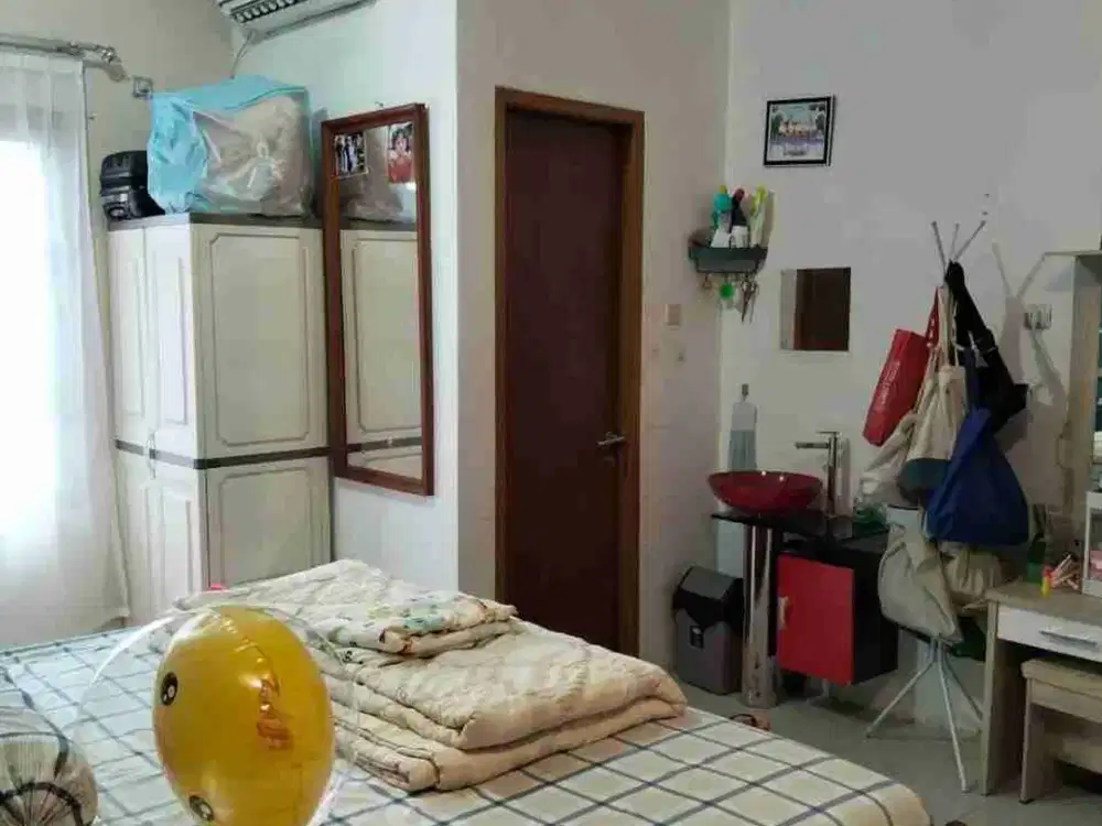 Dijual Rumah Bagus Murah Siap Huni 2 lantai Full Renovasi di Taman Modern Cakung Jakarta Timur