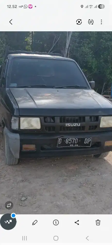 Di jual mbil pekap isuzu panther