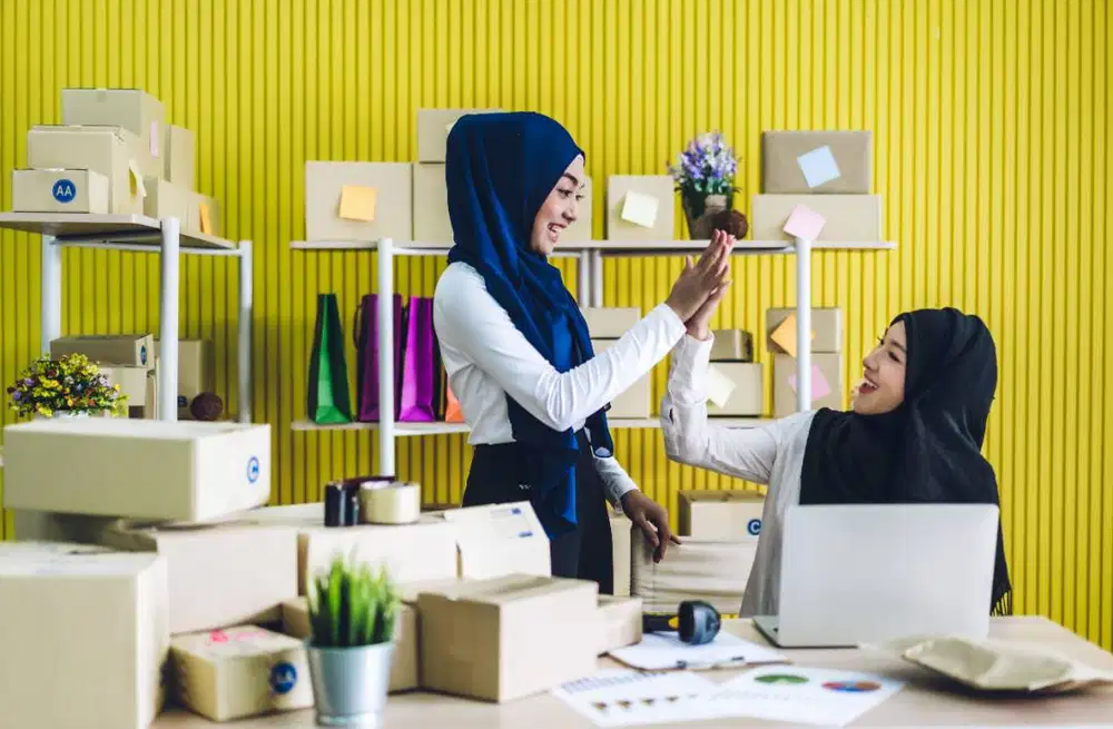 manager administrasi online shop