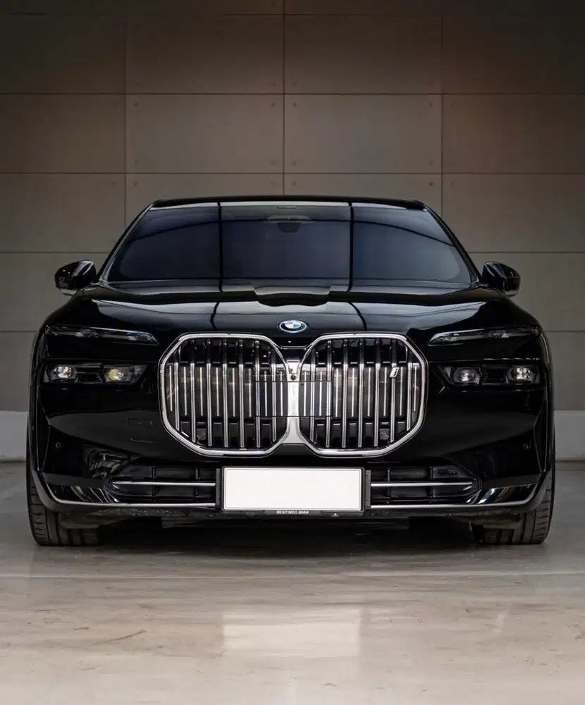 BMW i7 Gran Lusso ( 2023 )