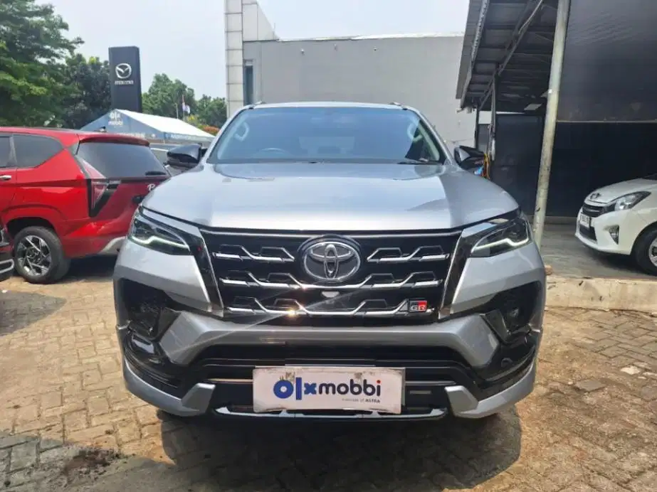 LOW DP Toyota Fortuner 2.8 4x2 GR Sport DSL Solar-AT 2024 SJK