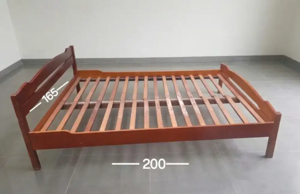 Tempat Tidur Ranjang Jati Klasik
MEWAH
