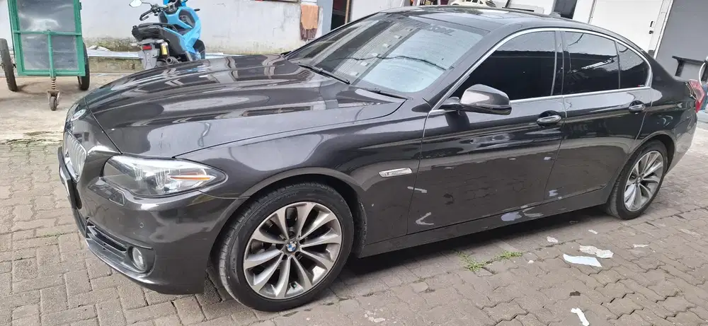 BMW 520i 2014 Bensin