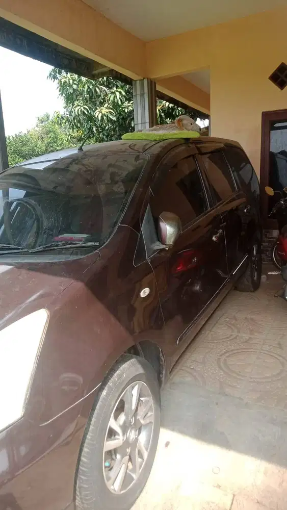 NISSAN LIVINA XV MANUAL