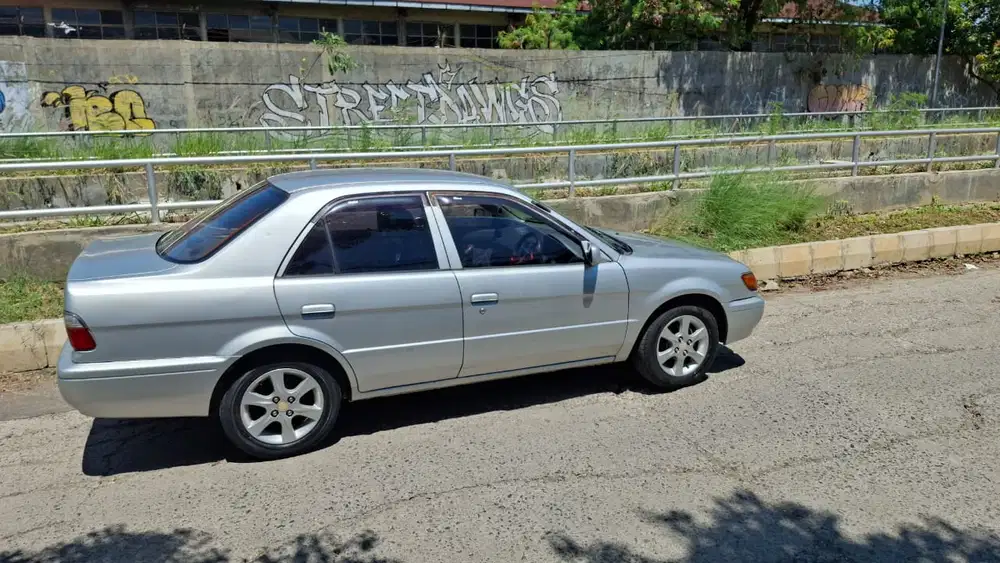 Toyota Soluna 2000 Bensin