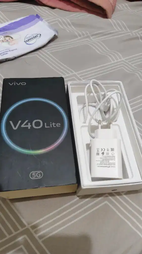Vivo v40 lite 5G 512GB