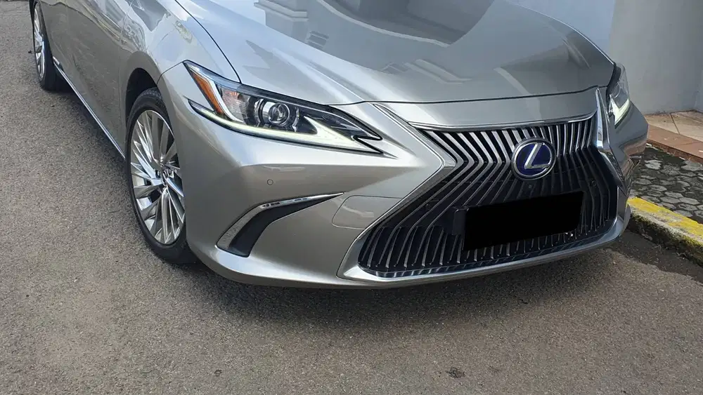 Lexus ES300 ES 300 Hybrid Ultra Luxury Sonic Titanium 2020 LOW KM 28RB