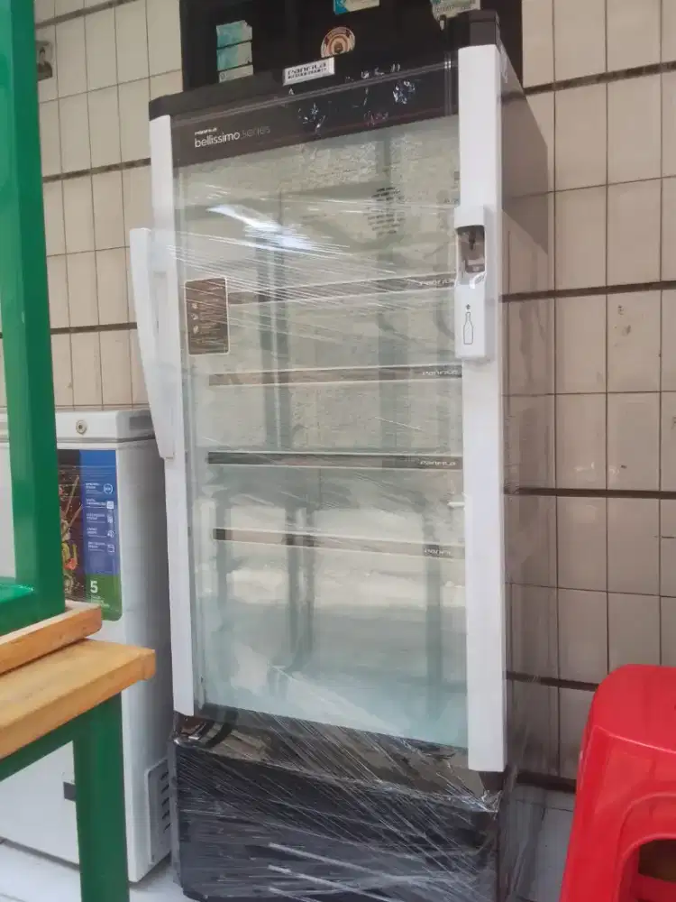 Dijual showcase 1 pintu fanfilla
