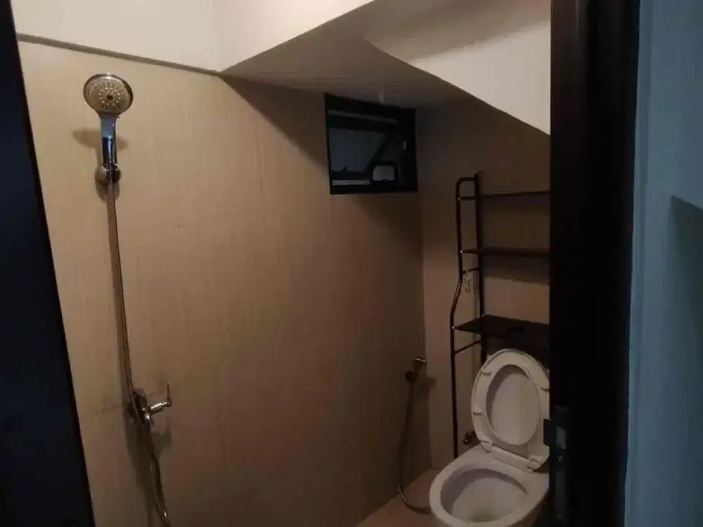 DISEWAKAN RUMAH SIAP HUNI LE FREYA LIPPO CIKARANG