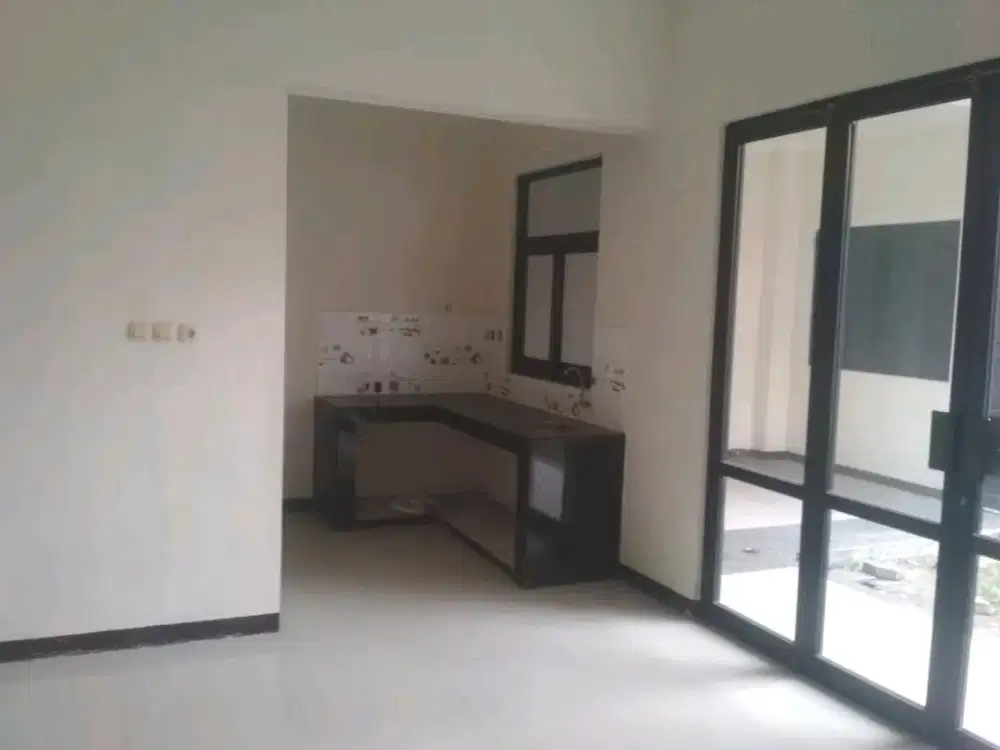 RON.A1127 TURUN HARGA RUMAH MEDOKAN ASRI BARAT SURABAYA SIAP HUNI MURAH