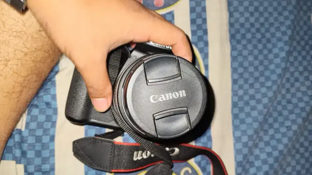 Kamera Canon 1300d