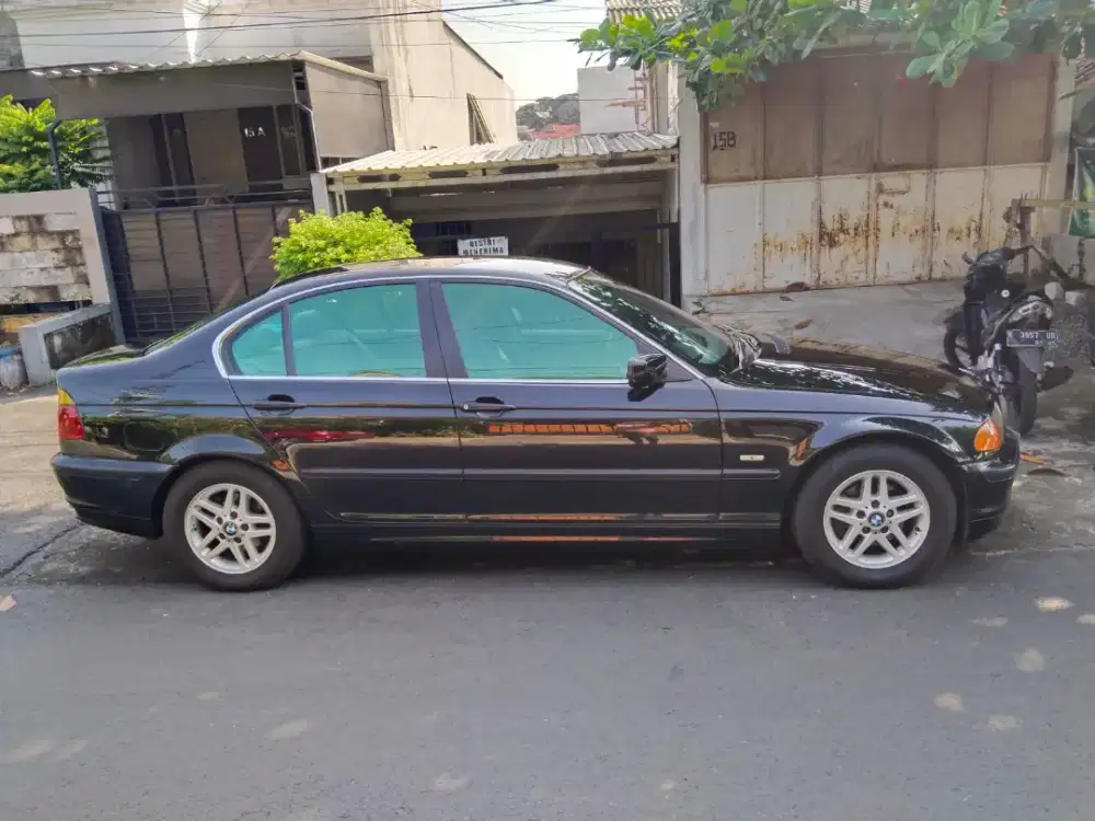 Dijual mobil simpanan istimewa