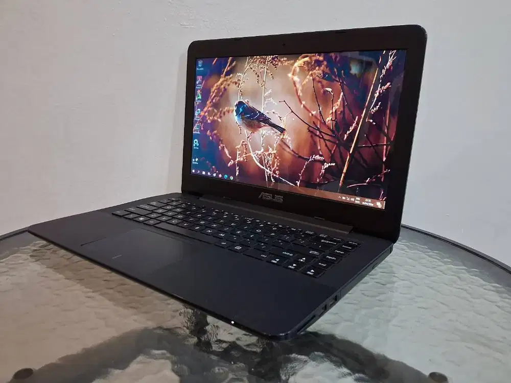 Laptop AMD Gen 7 6GB Radeon R2 SSD Ready Up Batre KUAT Garansi toko