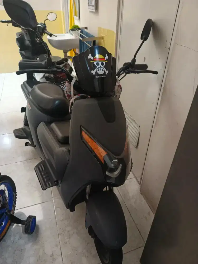 Jual second bekas sepeda listrik uwinfly d60 adv hitam