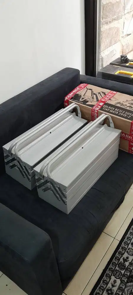 2 Unit Tjap Mata Carl Schlieper Tool Box Besi 3 Susun Heavy Duty