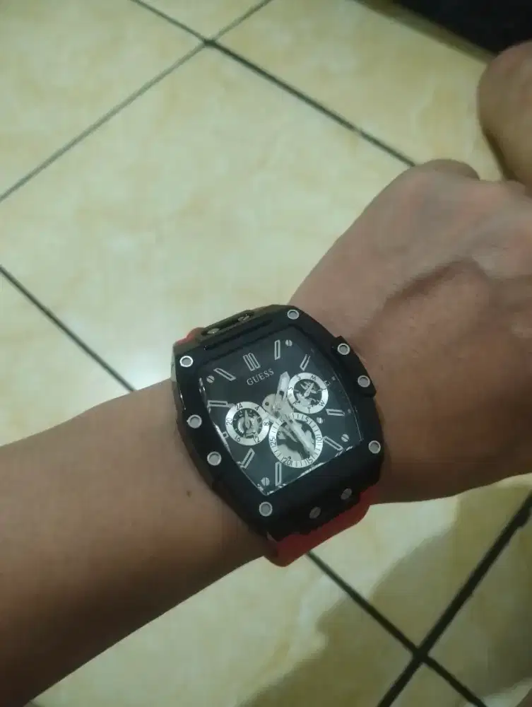 Jam tangan goes