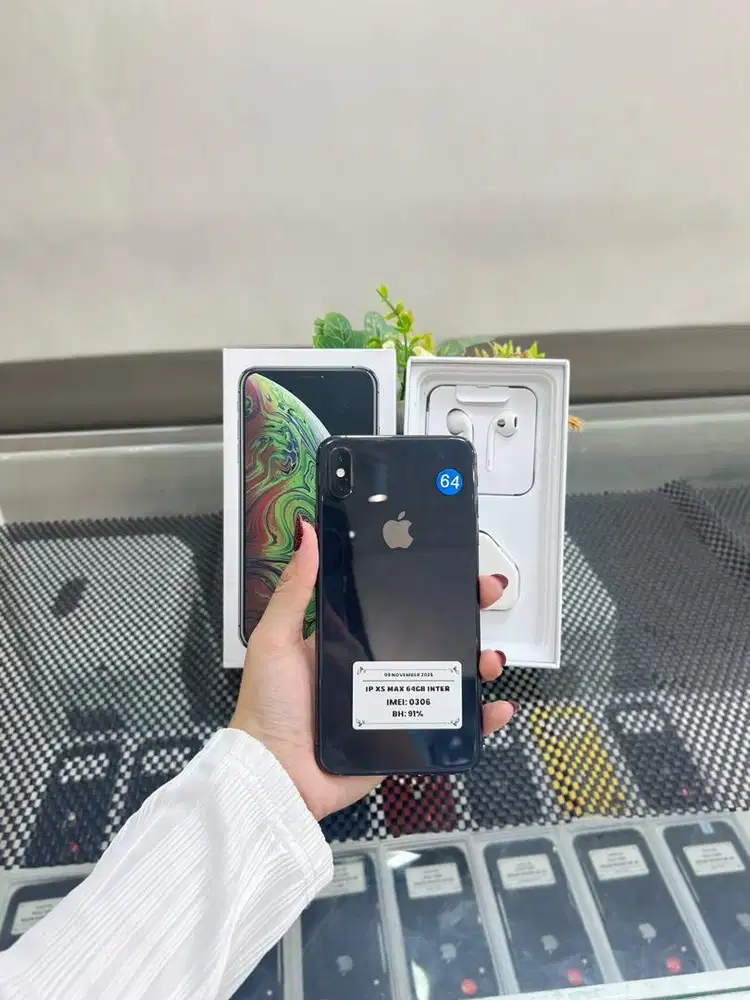 iPhone Xsmax 64Gb Mulus Nominus Fullset Bergaransi Menerima Tt