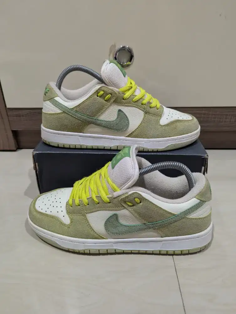 NIKE SB DUNK LOW GREEN APPLE SIZE 40