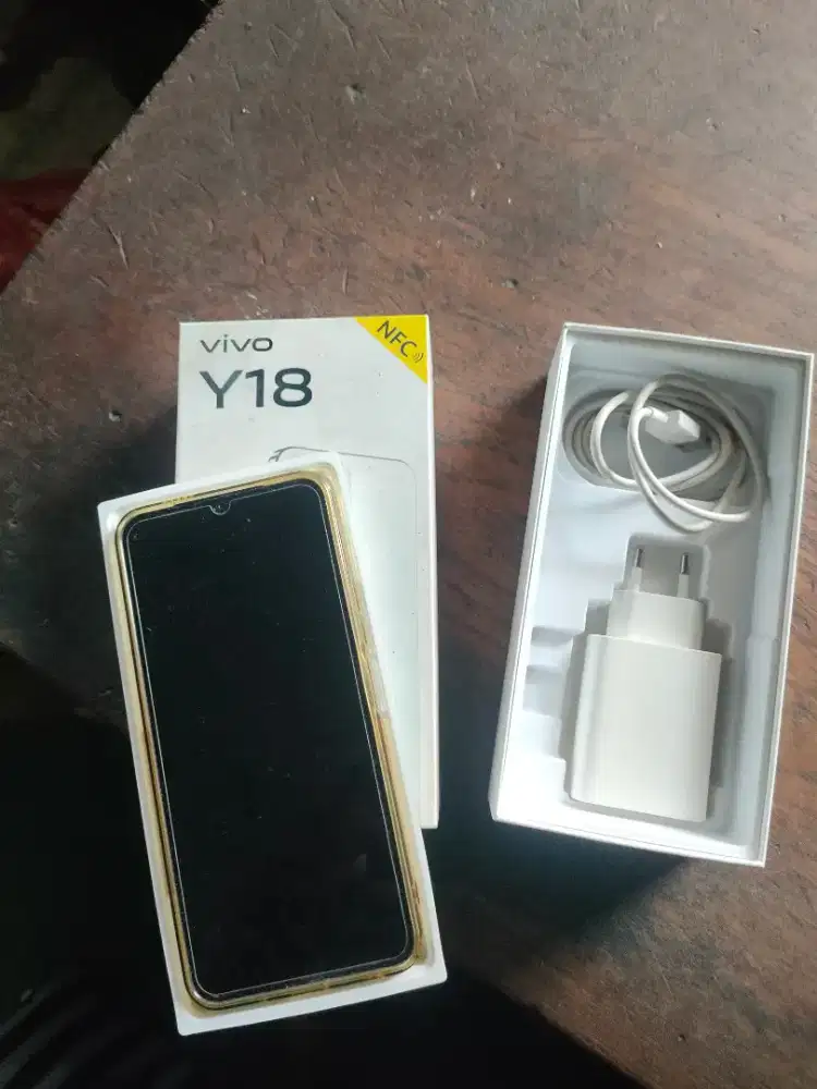 Vivo y18 6/128 fullshet