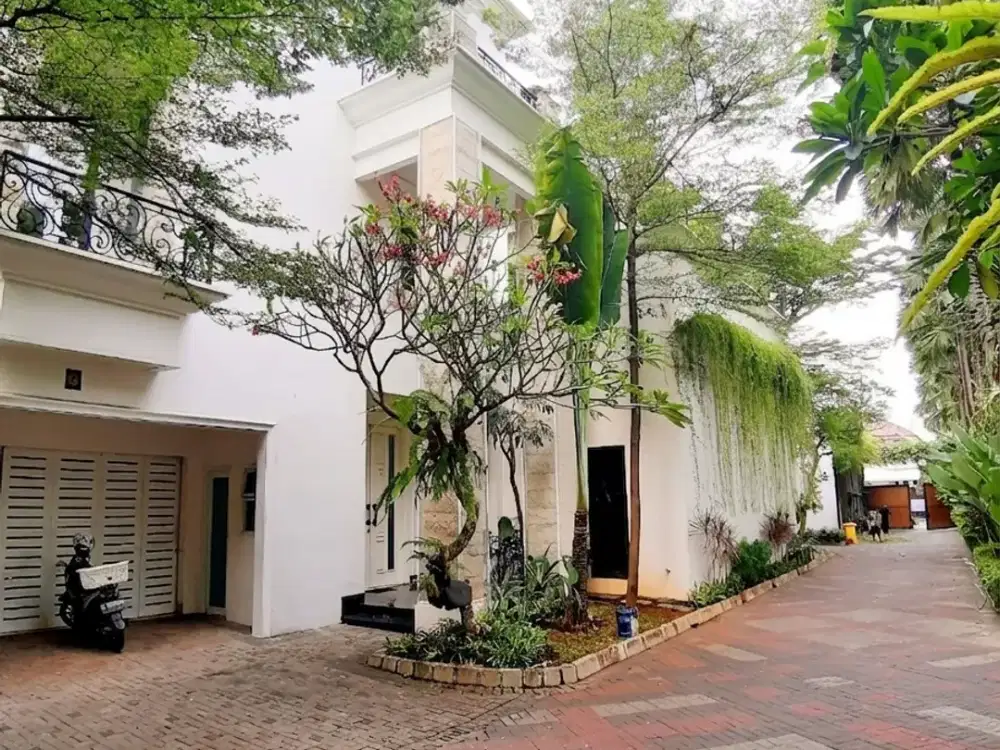 FOR RENT – Bright House in Expat Compound, Pondok Indah