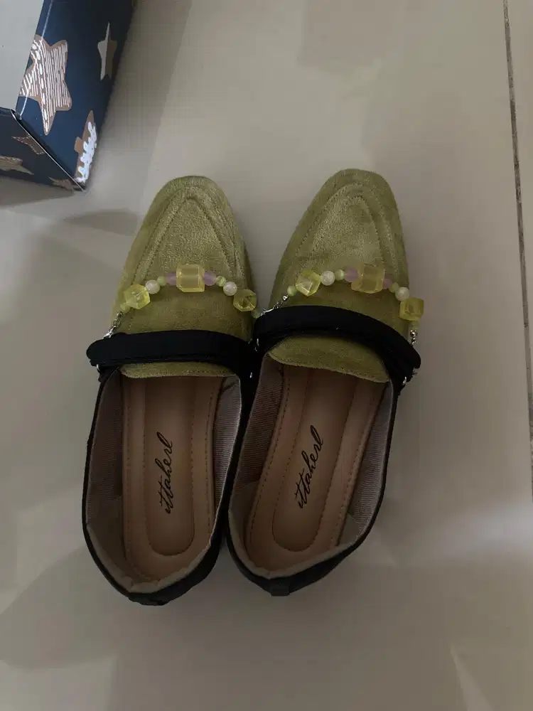 Sepatu ittaherl ukuran 37