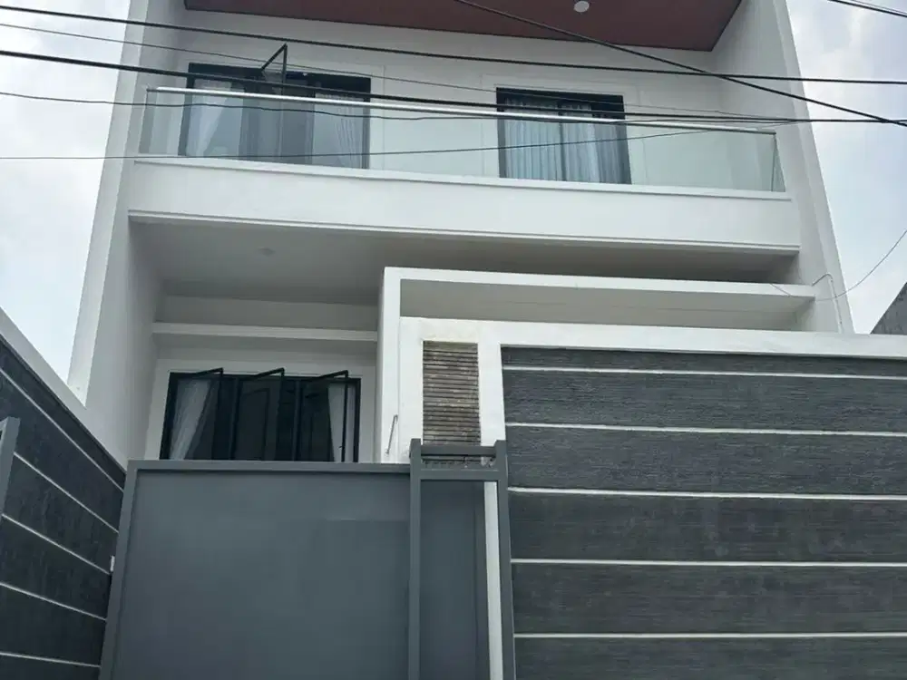 DIJUAL Rumah Mewah Siap Huni di Bojong Indah, Jakarta Barat