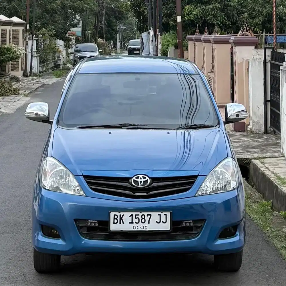 Toyota Innova E 2.0 Manual B 2008