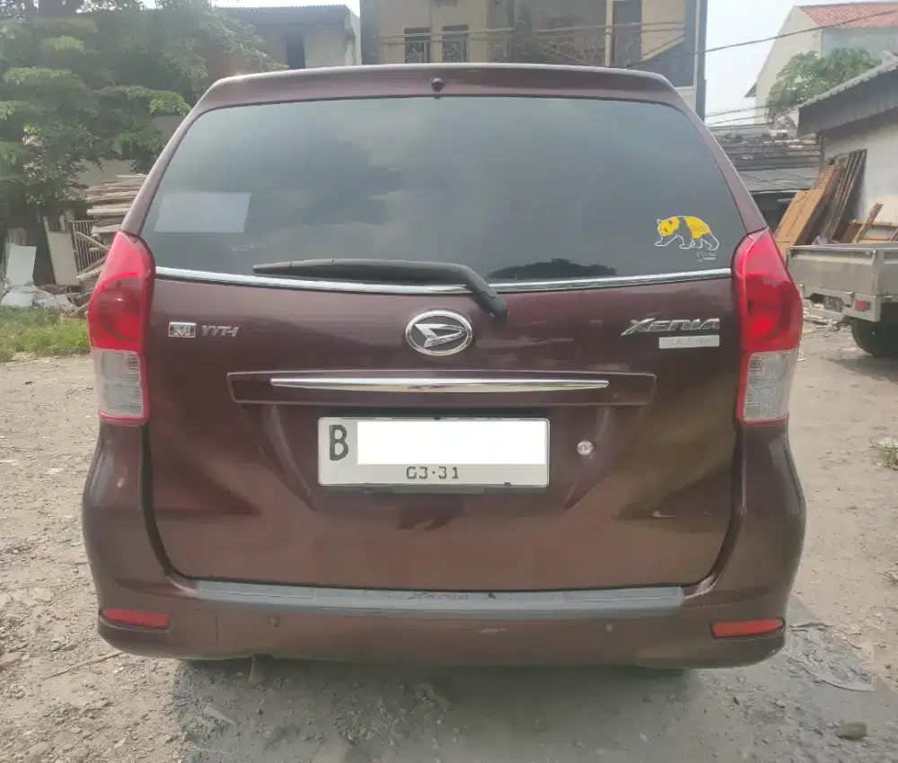 Dijual Daihatsu Xenia 1.0 M Deluxe MT 2013
