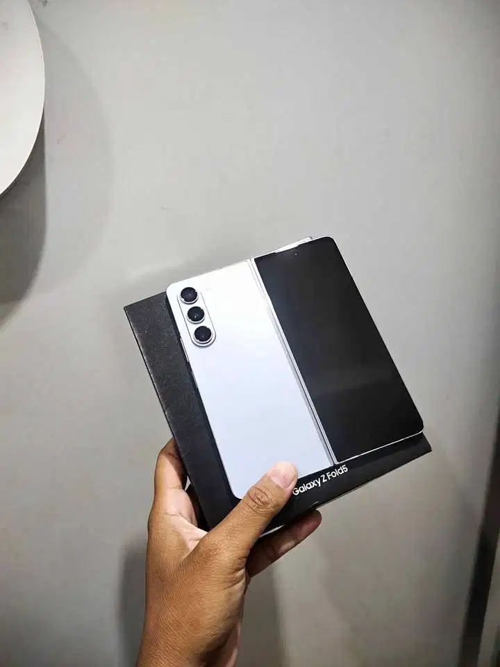 Samsung Z Fold 5 12/1TB second SEIN Fullset