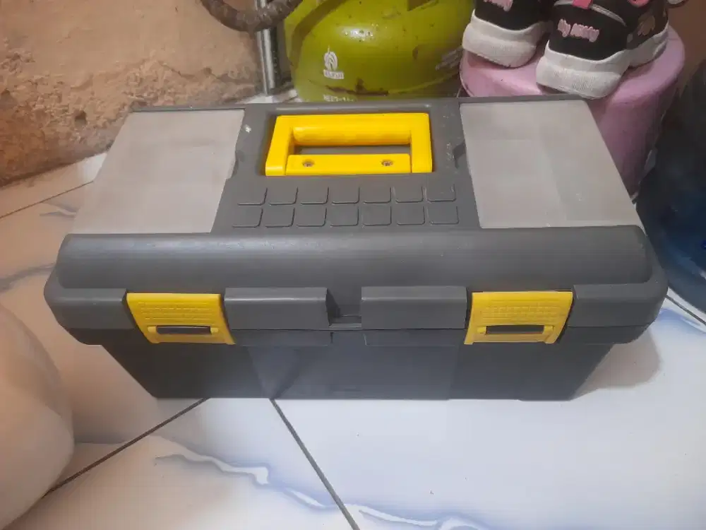 Tool Box Jumbo Kenmaster kokoh, kuat dan bisa muat bnyak peralatan