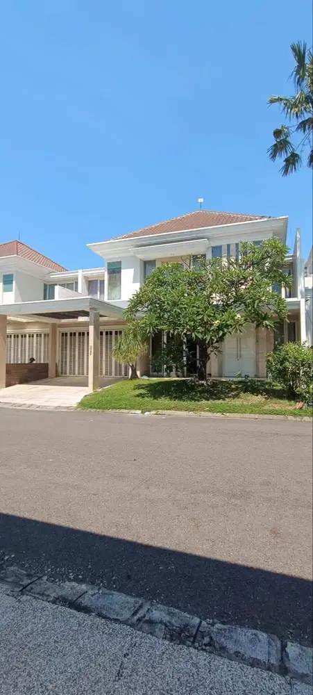 Dijual Rumah Minimalis Pakuwon Indah Semi Furnish Row Jalan Lebar