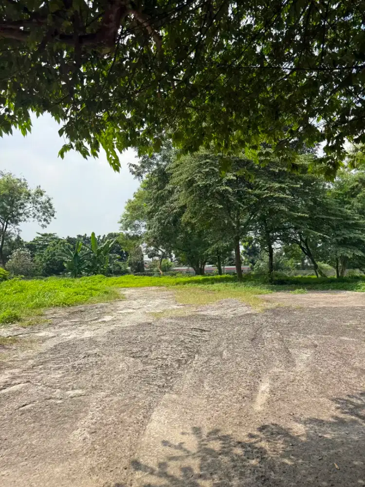 Tanah luas akses 2 muka di Lenteng Agung Raya