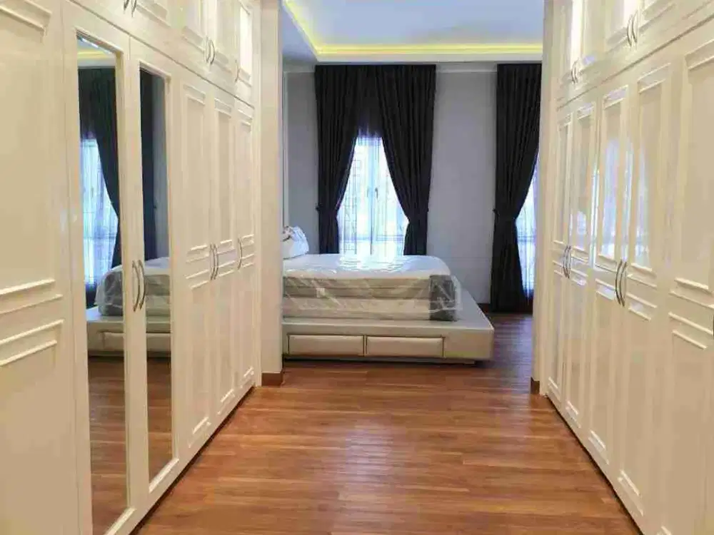 WTS Jual Cepat Rumah Menaggio Village Illago Gading Serpong Renovasi Interior Mewah Semi Furnished