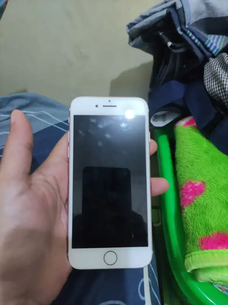JUAL IPHONE 7 32Gb