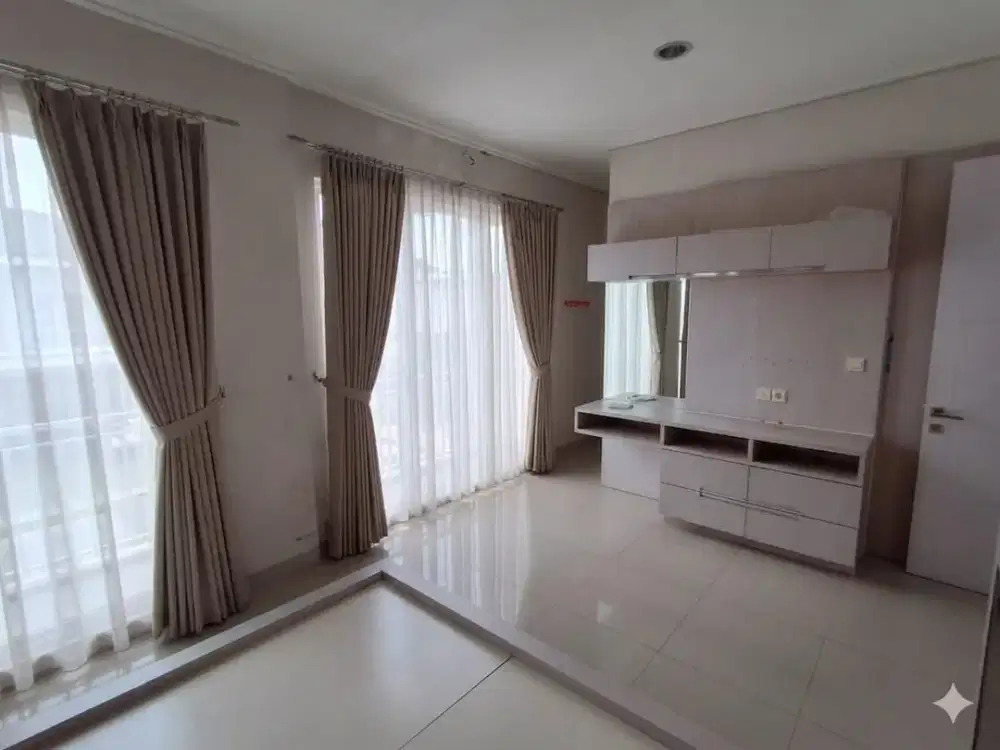 Rumah 2 Lantai Siap Huni +2AC Dekat Club House di Cluster Acacia Summarecon Bekasi