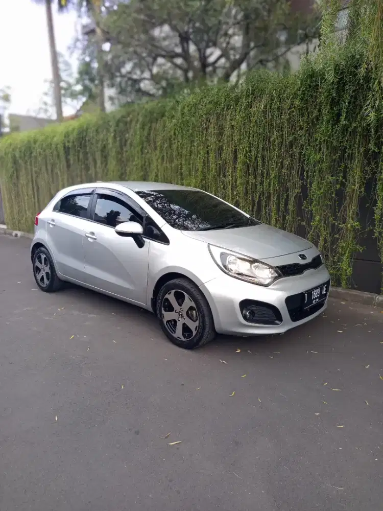 KIA RIO 5doors manual 2013