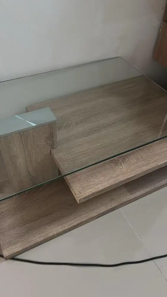 Meja Kaca Ruang Tamu Kayu