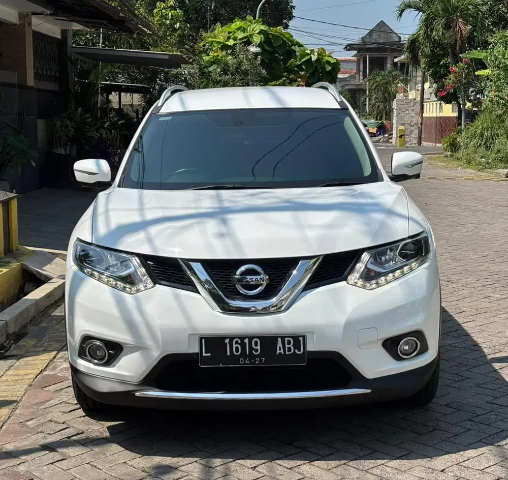 LOW KM 55rb - NISSAN XTRAIL 2.5 T32 CVT 2017 MATIC, PAJAK BLN 4/2027