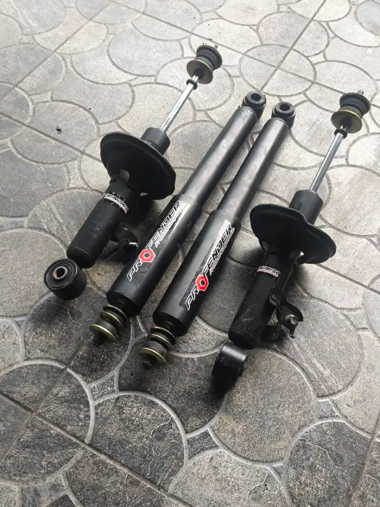 Shockbreker Profender oen hitam innova
