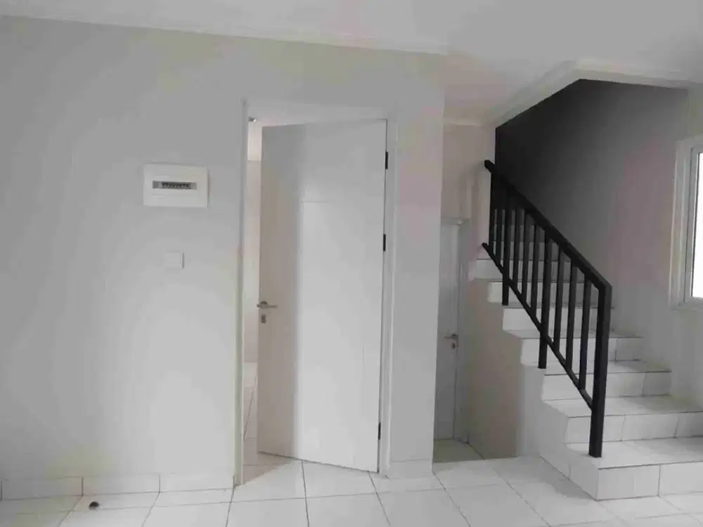dijual murah rumah sumarecon bdg