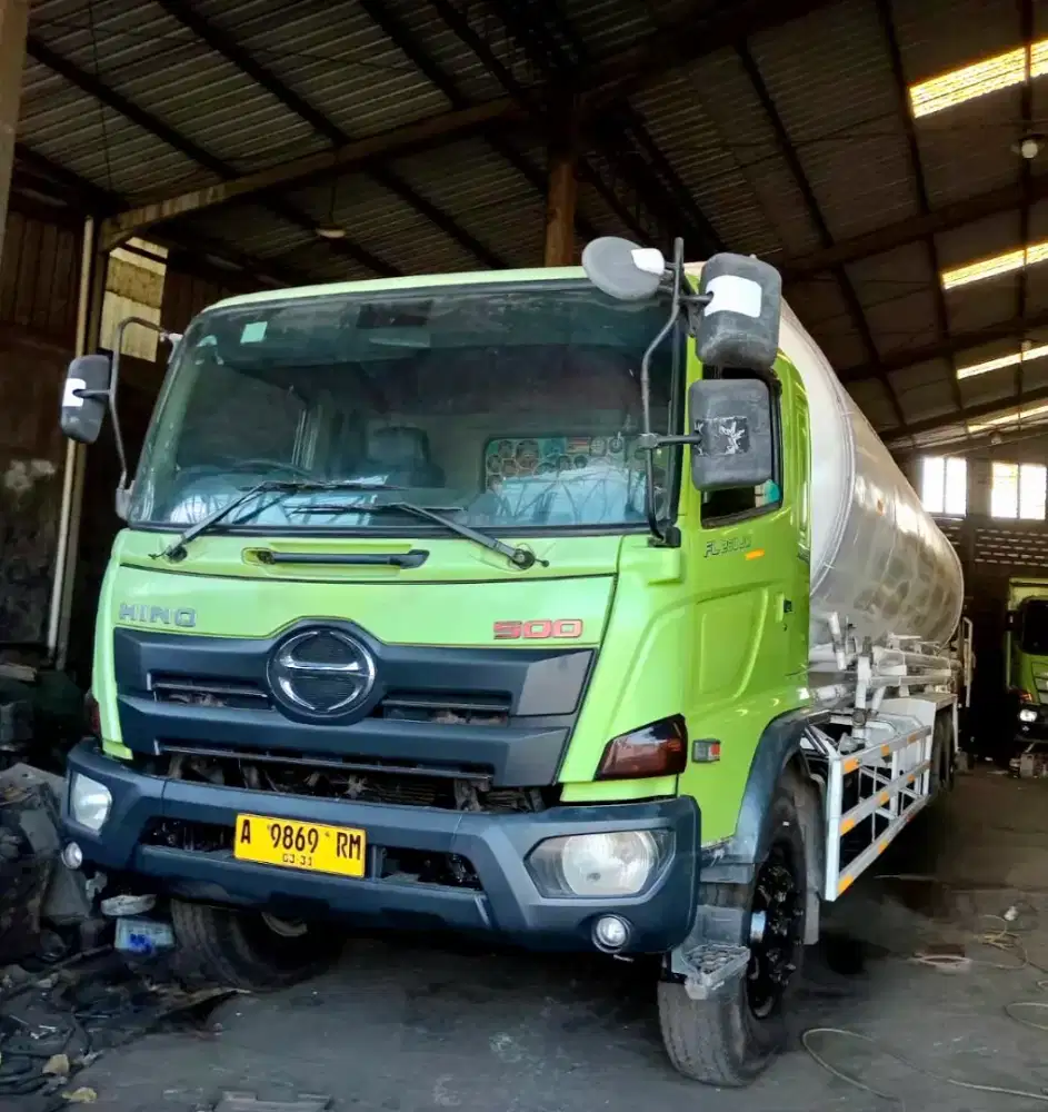 Hino FL260JW HiBlow 2017