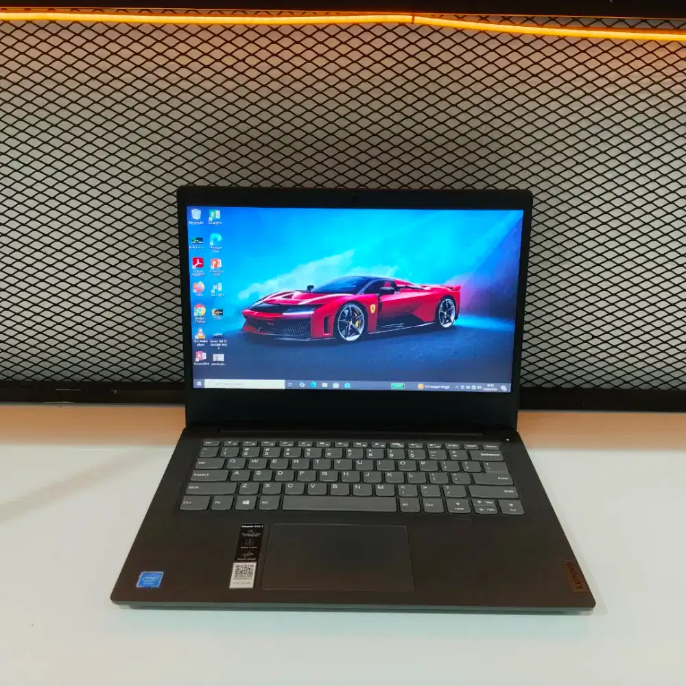 LENOVO IP SLIM 3 • CEL N4020 • RAM 4 GB SSD 256 GB