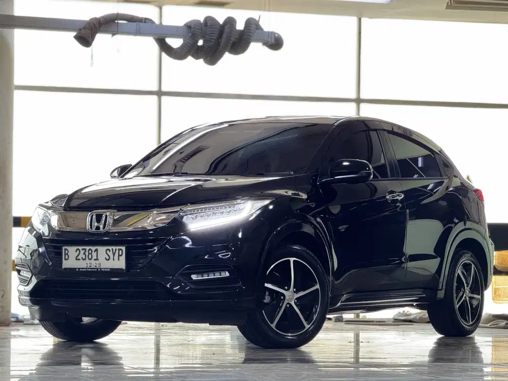LOW KM!!! HONDA HRV PRESTIGE 2018 MATIC BENSIN
