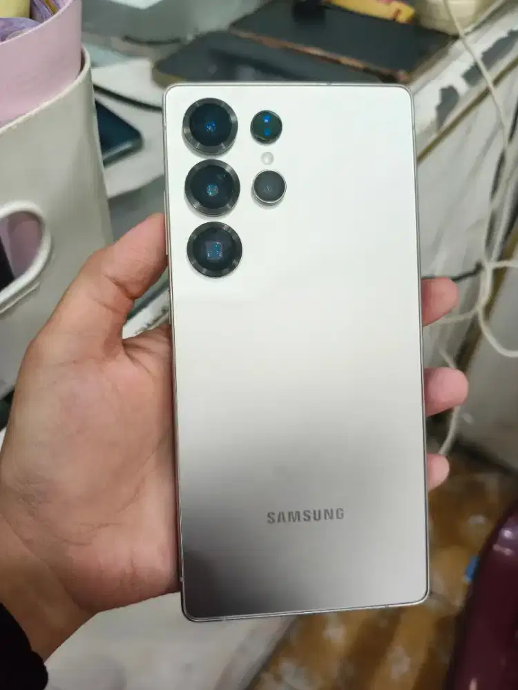 samsung galaxy S25 ultra 12/256gb