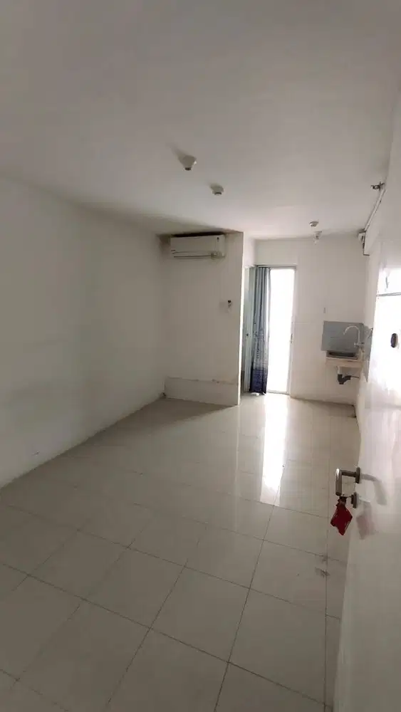 SEWA APARTEMEN BASSURA CITY
